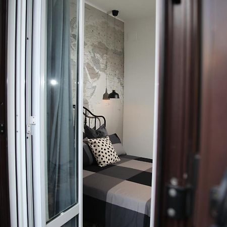 Liberty Apartment Бари Экстерьер фото