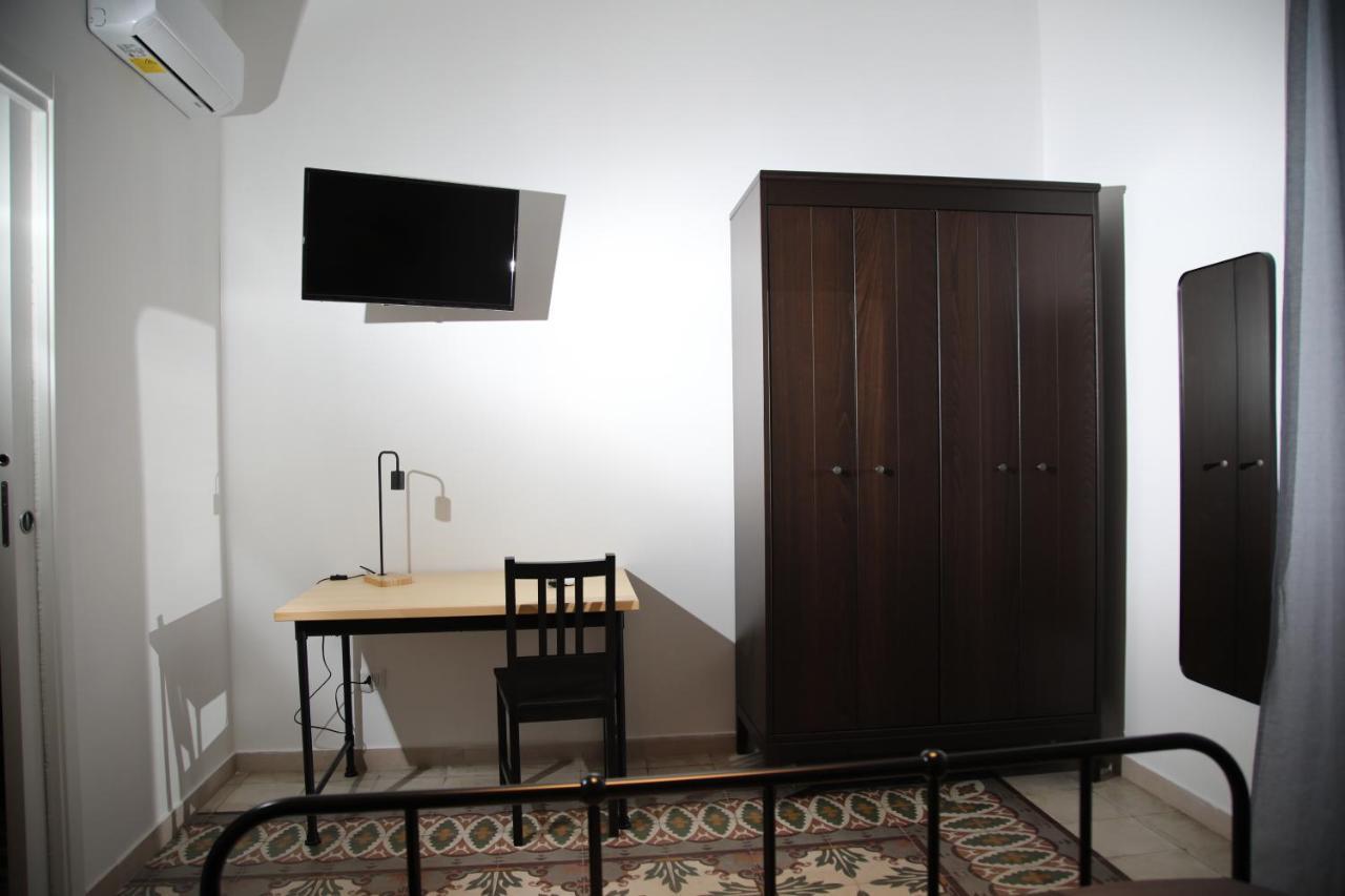 Liberty Apartment Бари Экстерьер фото