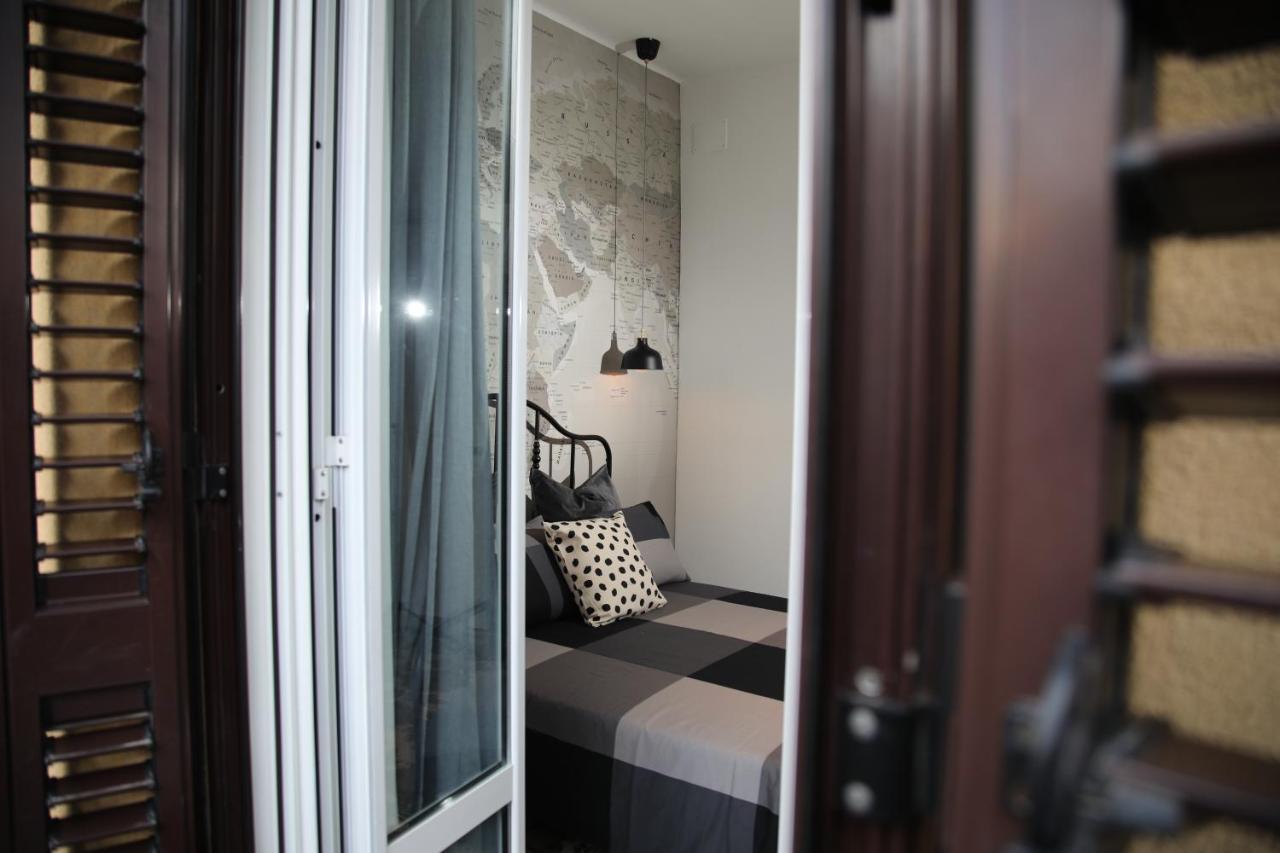 Liberty Apartment Бари Экстерьер фото