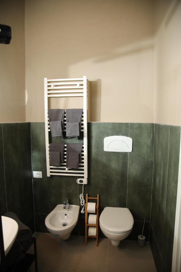 Liberty Apartment Бари Экстерьер фото